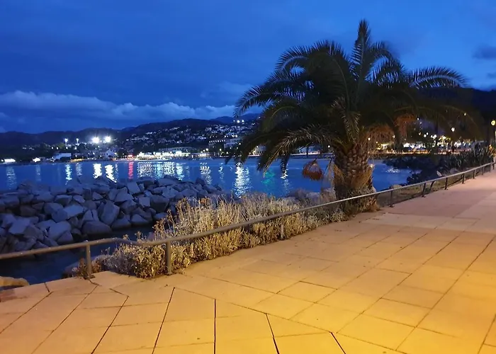 Athena * LʼÎle-Rousse